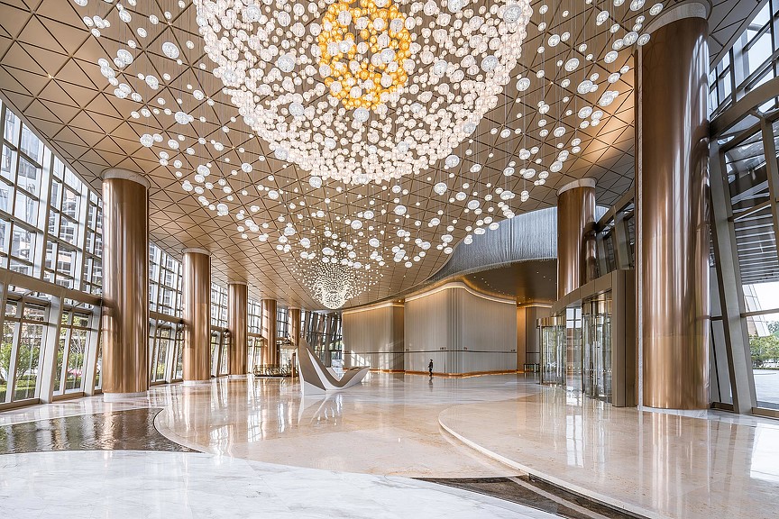 A large room with many lights.